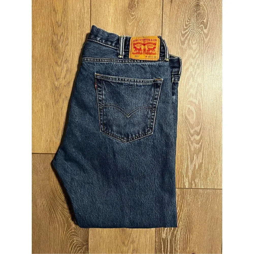 Levi’s 505 Men’s Size 40x30 Jeans Blue Denim Relaxed Fit Dark Wash Straight Leg